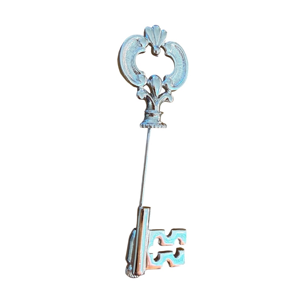 Vintage Avon Silver Tone Skeleton Key Stick Pin Ornate Fleur De Lis Lapel Pin
